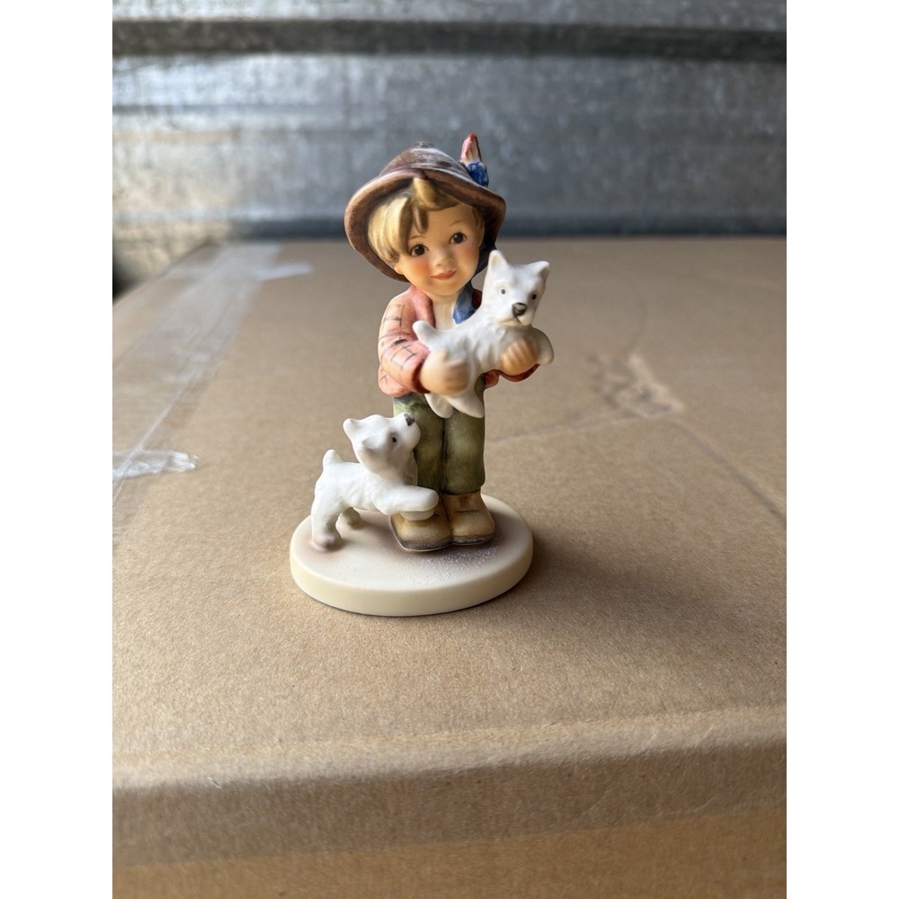 Goebel‎ 1996 Limited Edition Boy With White Puppies Figurine Germany